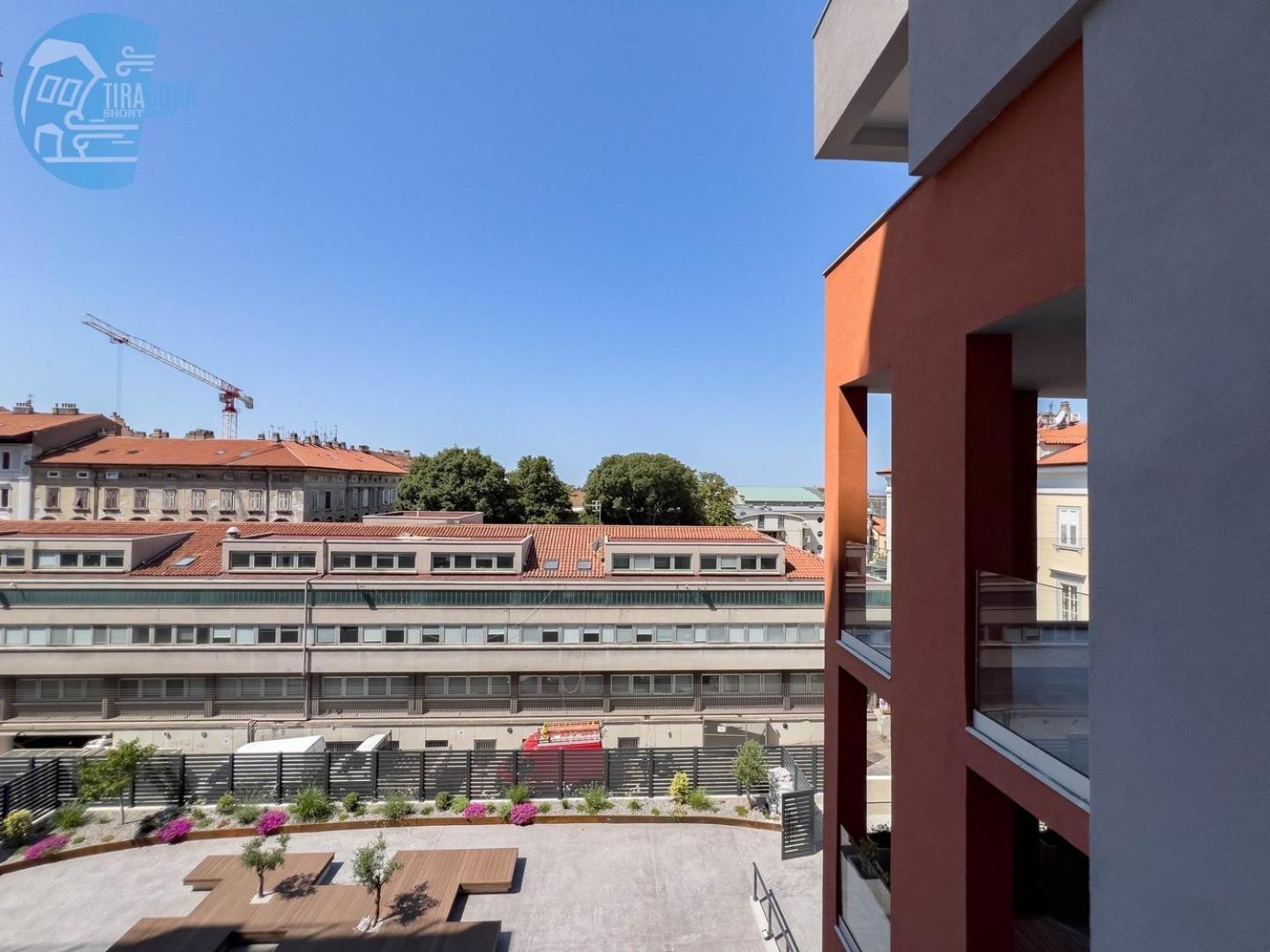 Blue Life Tirabora Short Rent